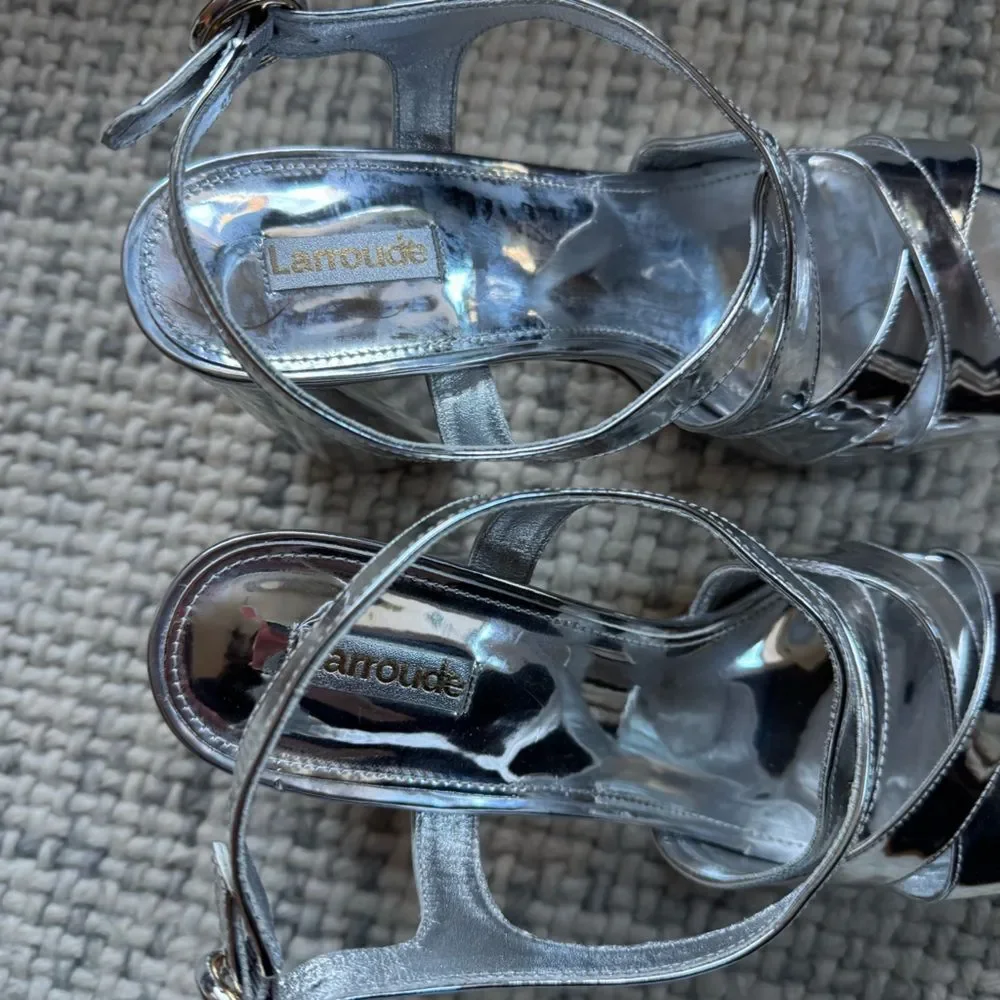 NEW Larroude Bee Sandal in Silver Specchio 10